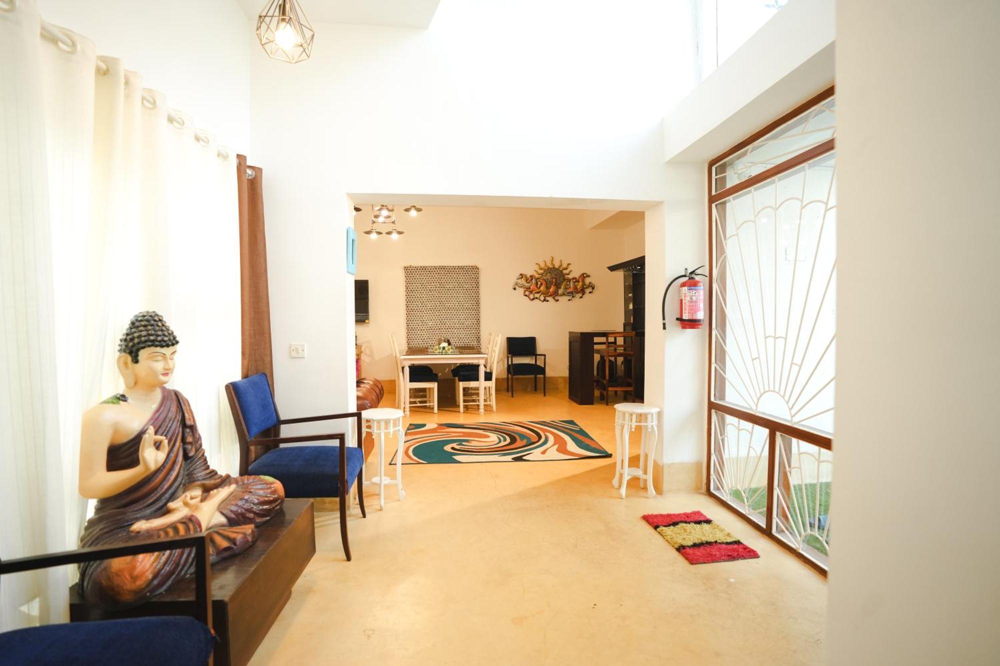 Villa M - Solitude 2 Candolim Goa 3Bhk, Pool Facing, Near Beach, Free Breakfast, Free Wifi And Prime Location Luaran gambar