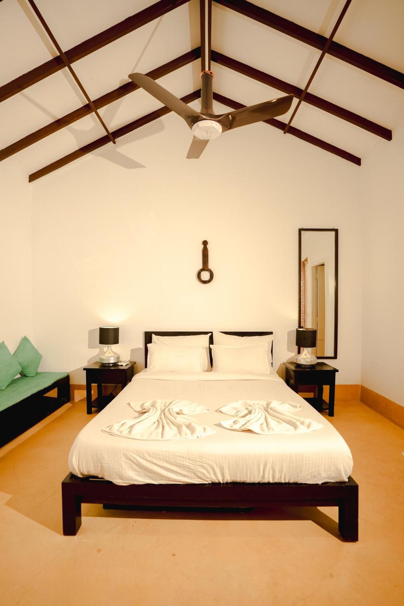Villa M - Solitude 2 Candolim Goa 3Bhk, Pool Facing, Near Beach, Free Breakfast, Free Wifi And Prime Location Luaran gambar